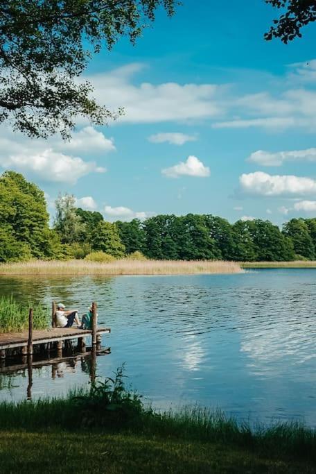 Ferienzimmer Direkt Am See Priepert Exterior foto